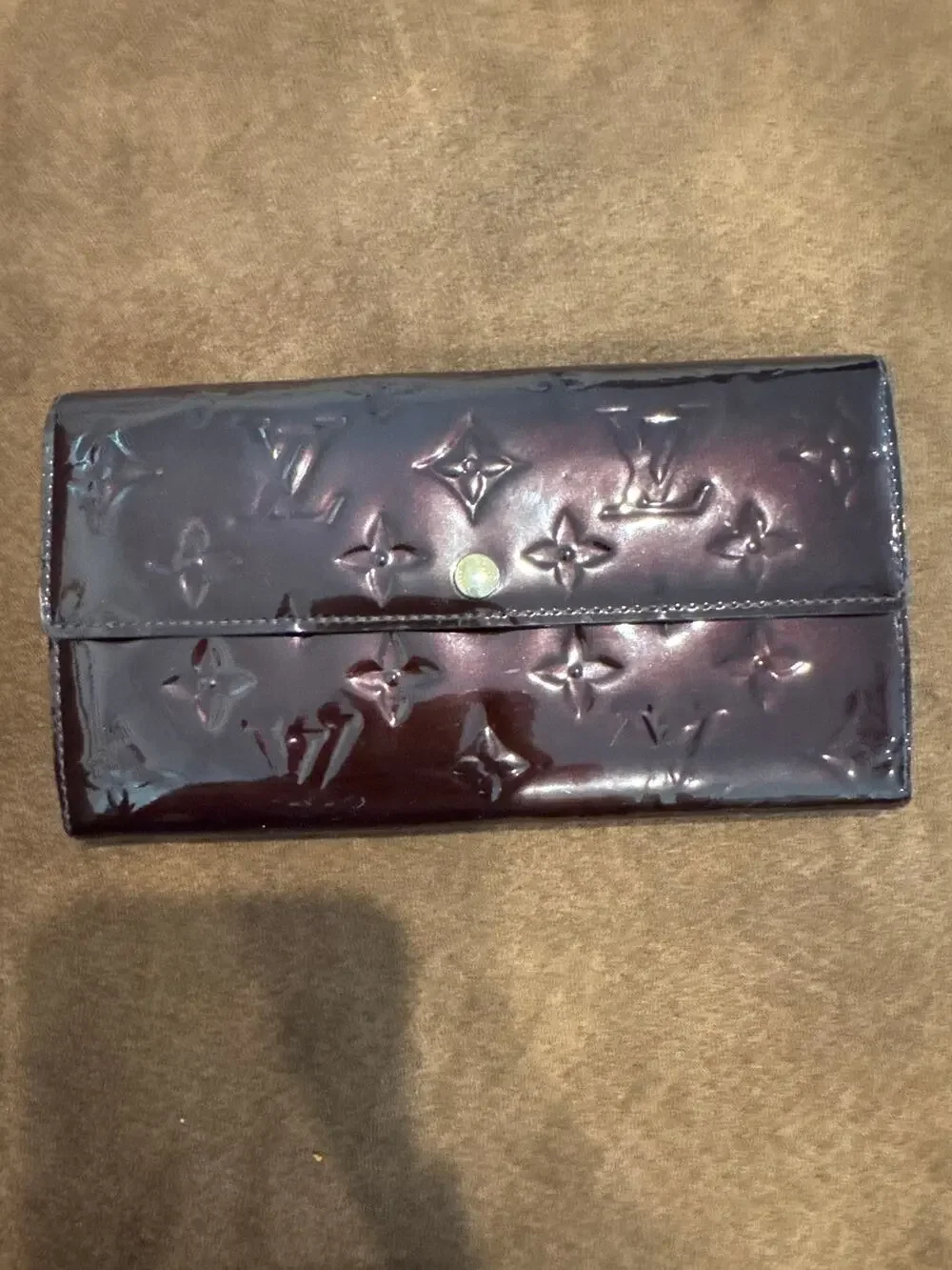 Louis Vuitton Monogram Vernis Sarah Wallet Amarante
